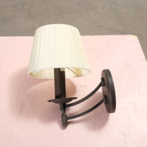 Vägglampa brun