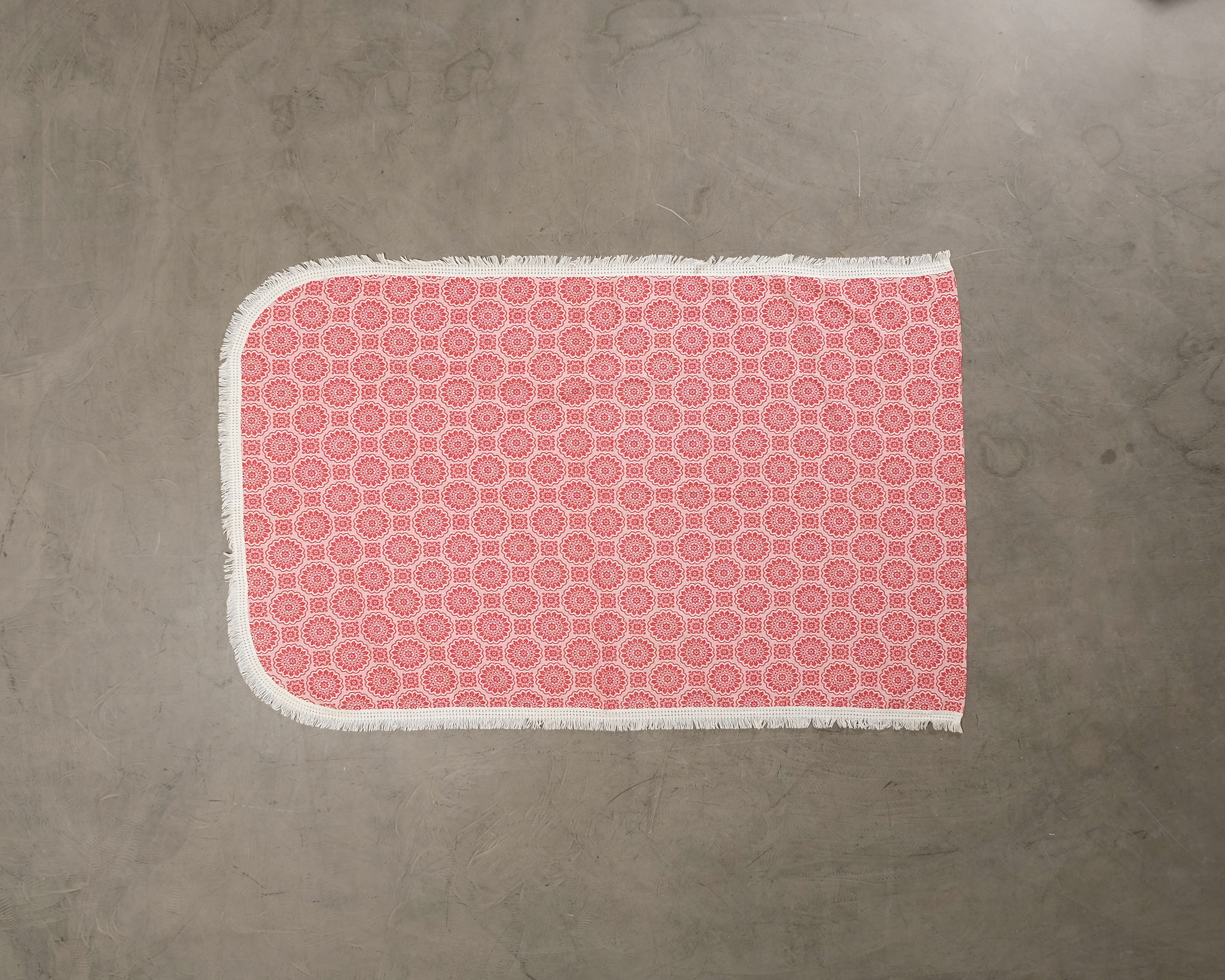 Mönstrad matta 150 x 239 cm röd
