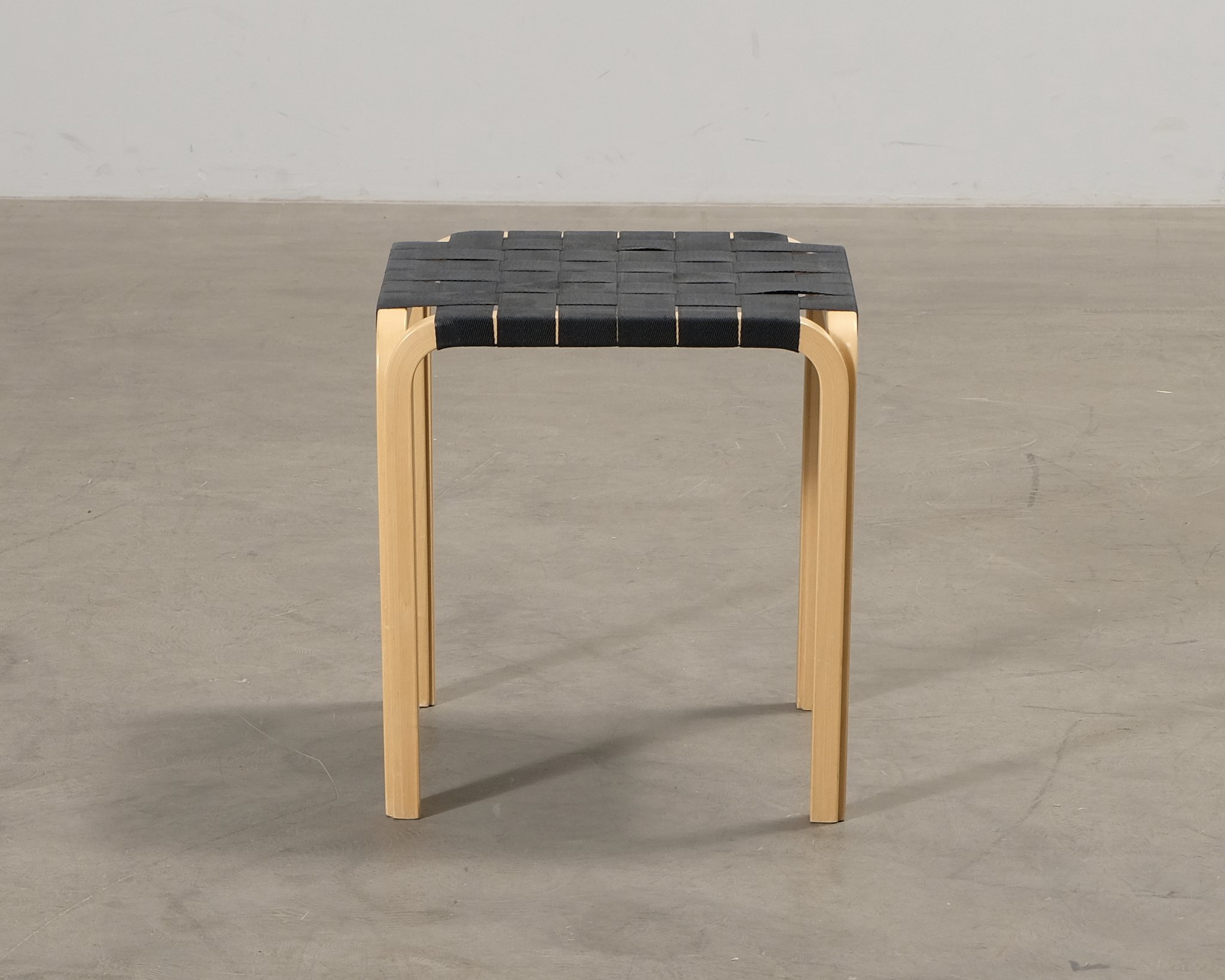 Artek Y61 stol svart