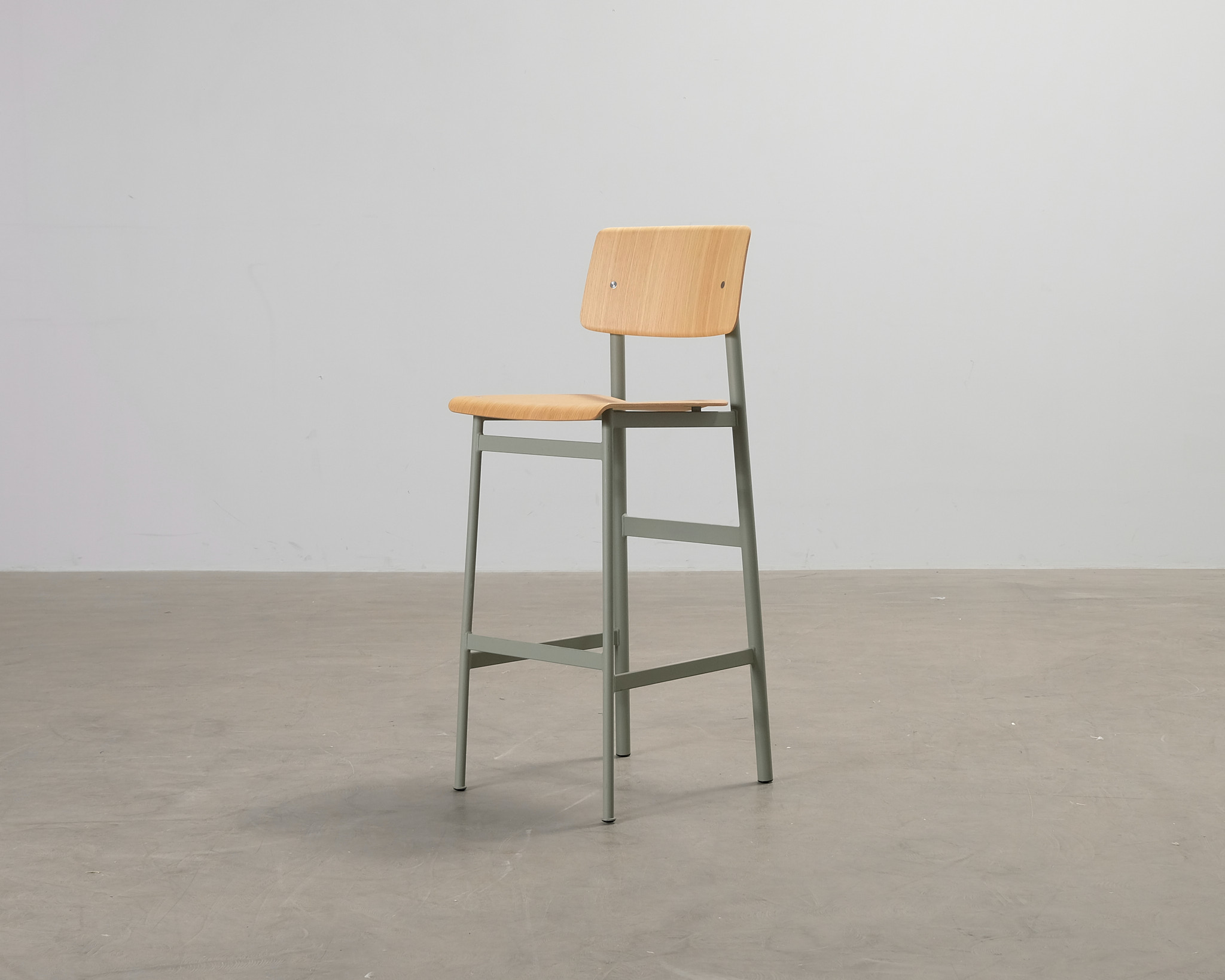 Muuto Loft barstol ek / grön