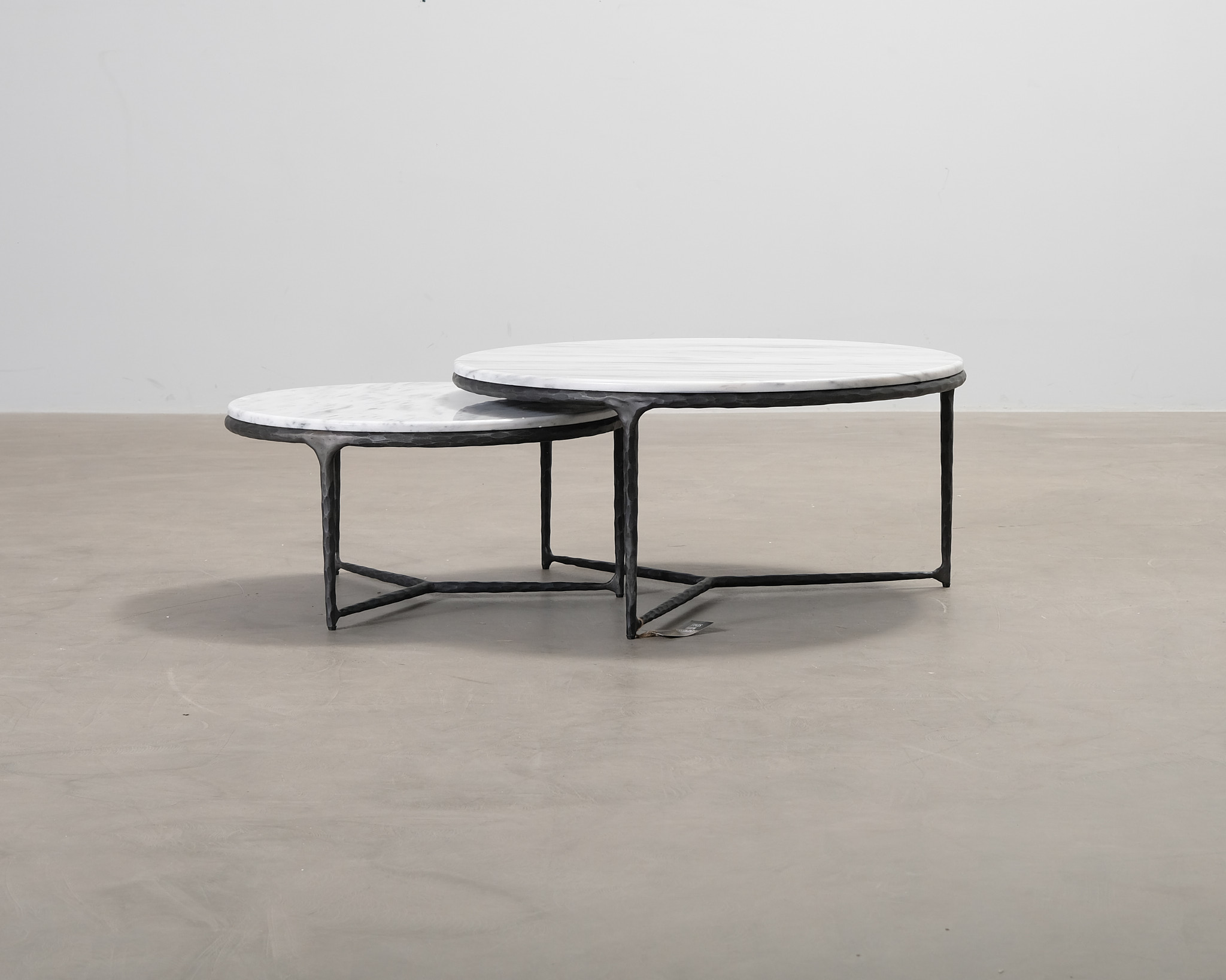 Richmond Interiors Steel Smith soffbord