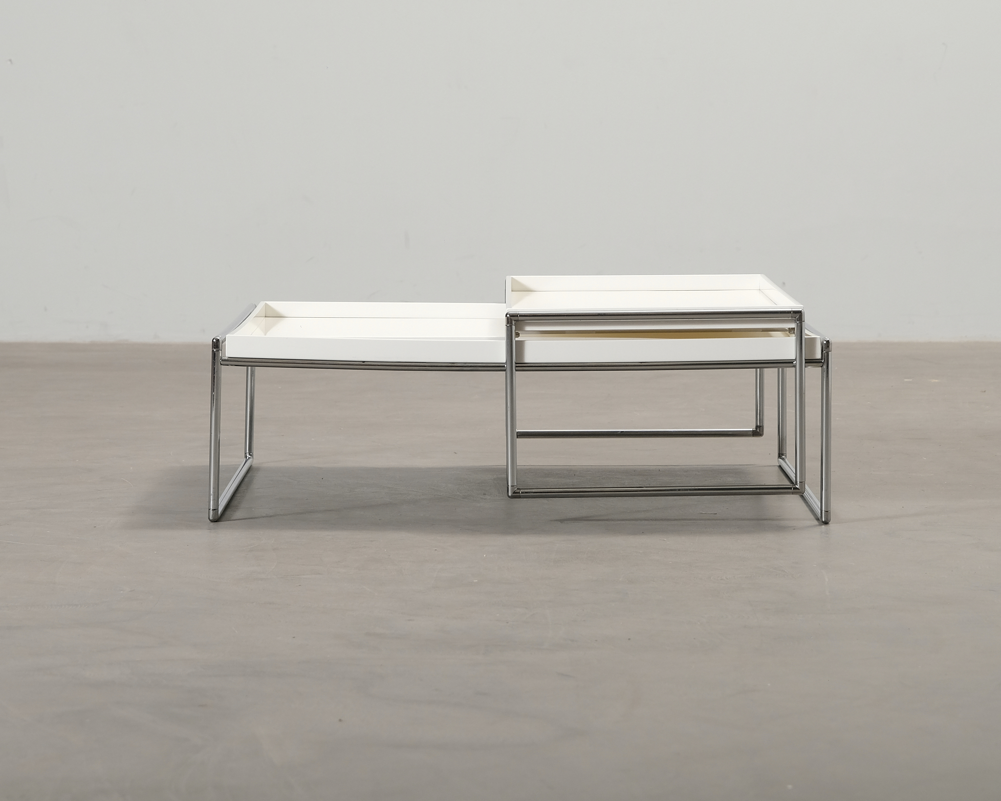 Kartell Trays soffbord vit