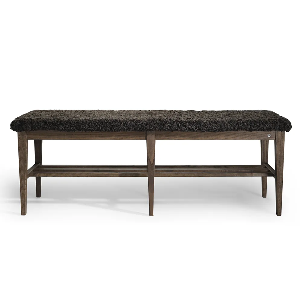 Oscarssons Möbel, Nadja Bänk 130 cm Brunoljad Ask/Fårskinn Brun