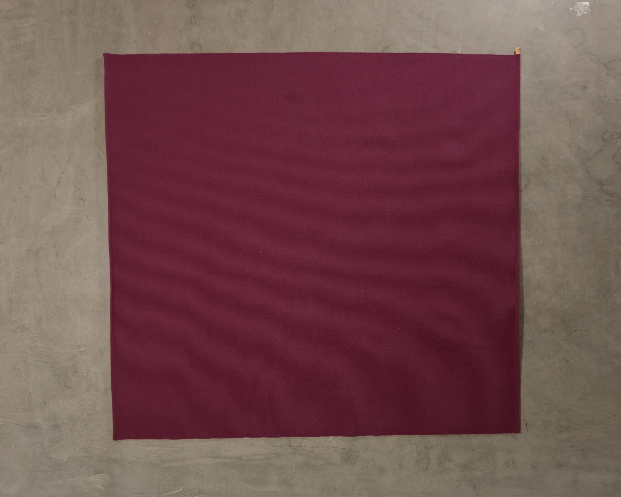 Kasthall Häggå matta 280 x 300 cm vinröd