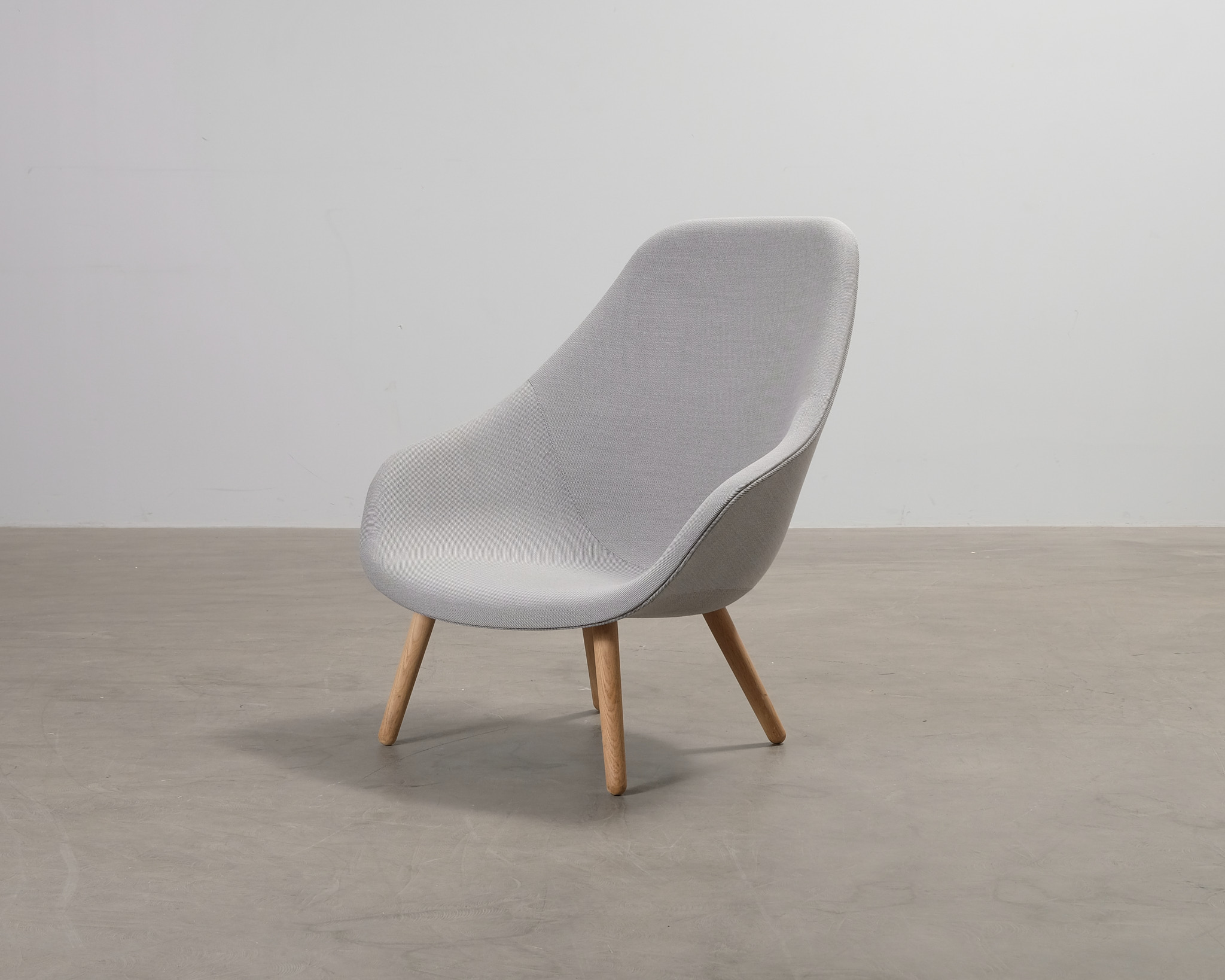 Hay About A Lounge Chair AAL82 fåtölj ljusgrå