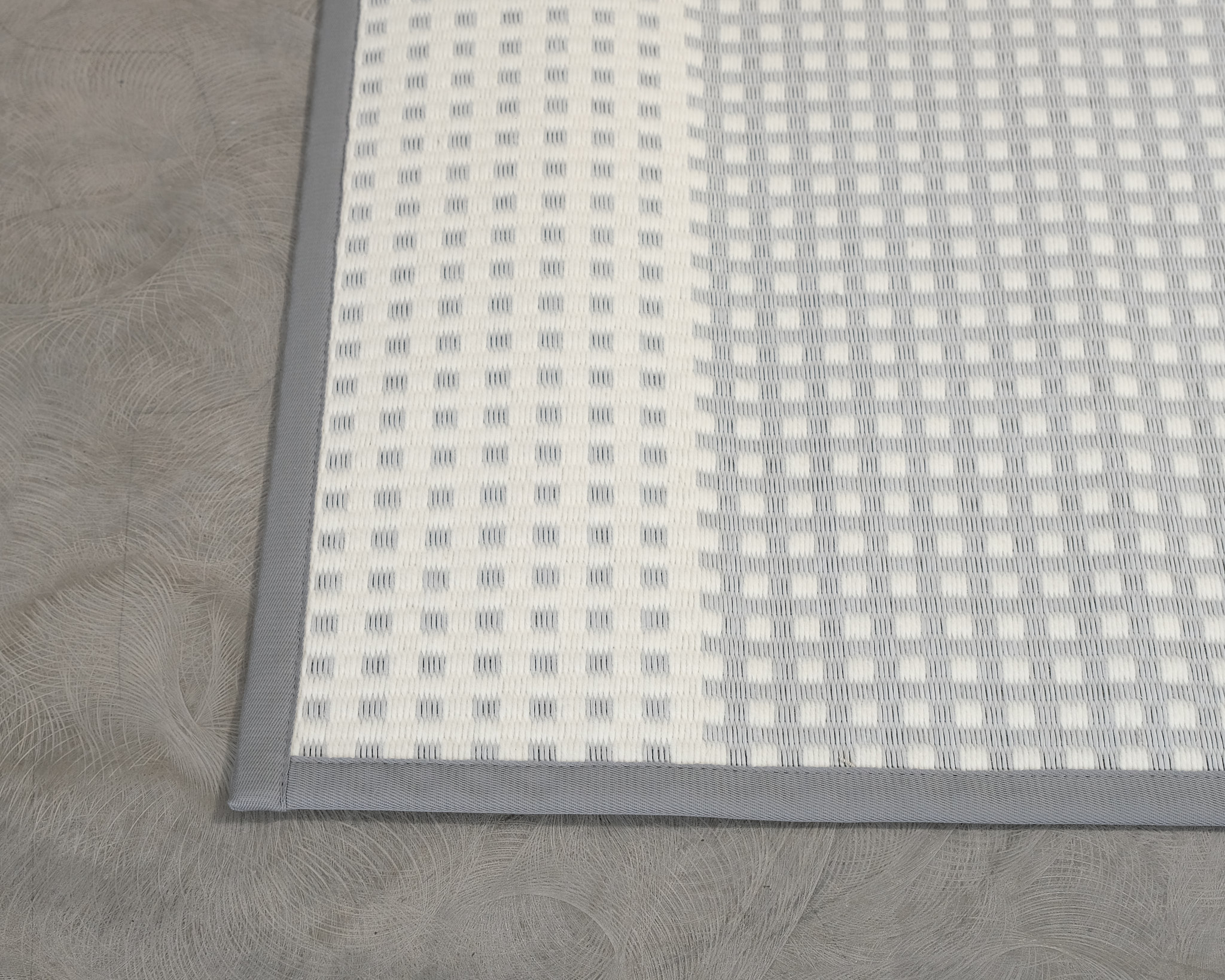 VM Carpet Grid matta 160 x 300 cm vit