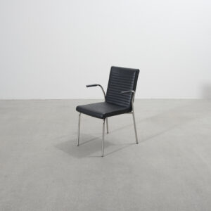 Offecct Quick karmstol svart