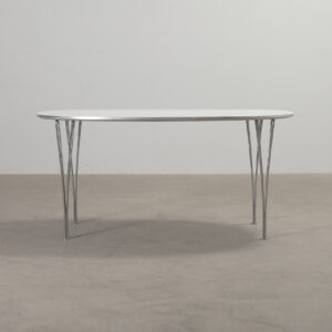 Fritz Hansen Superellipse bord