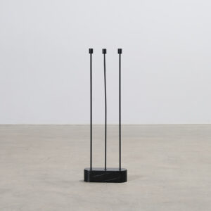 AYTM Grasil ljusstake svart 82 cm