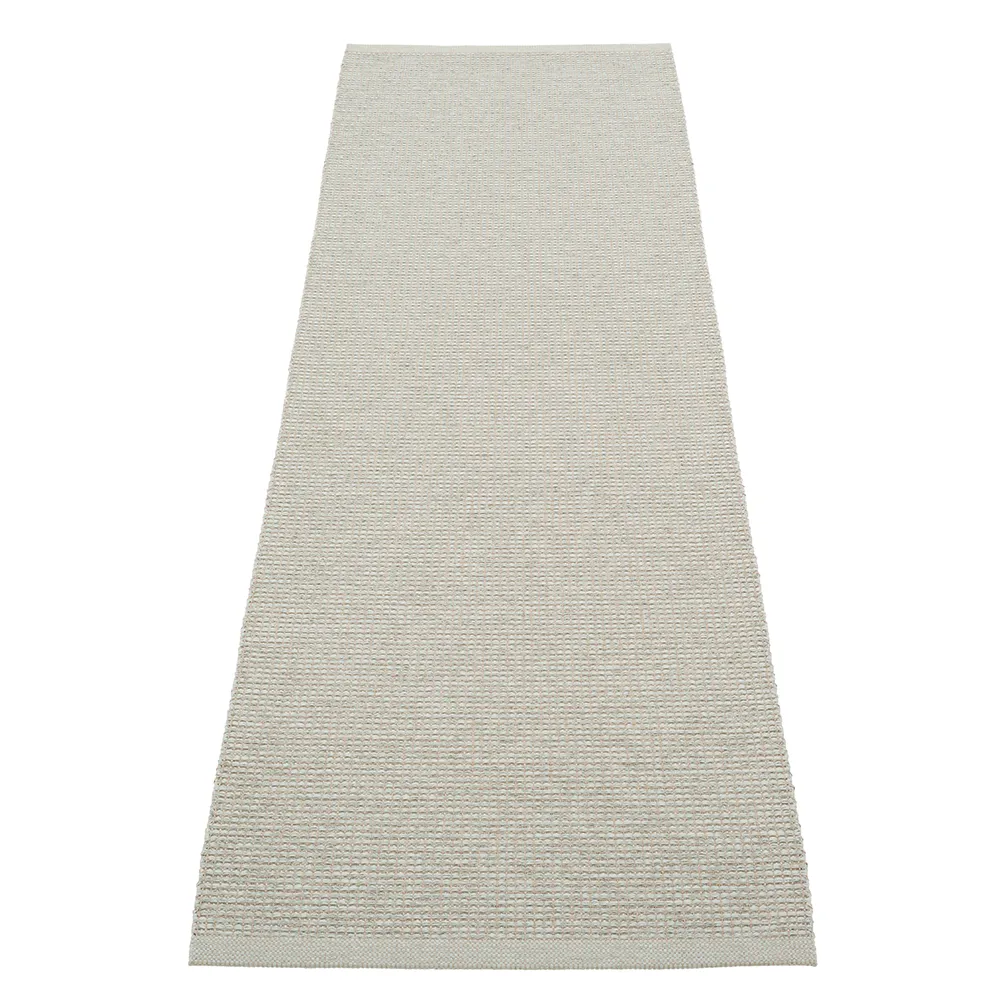 Pappelina, Emm matta Sage/Linen Met. - Linen warp 70 x 240 cm