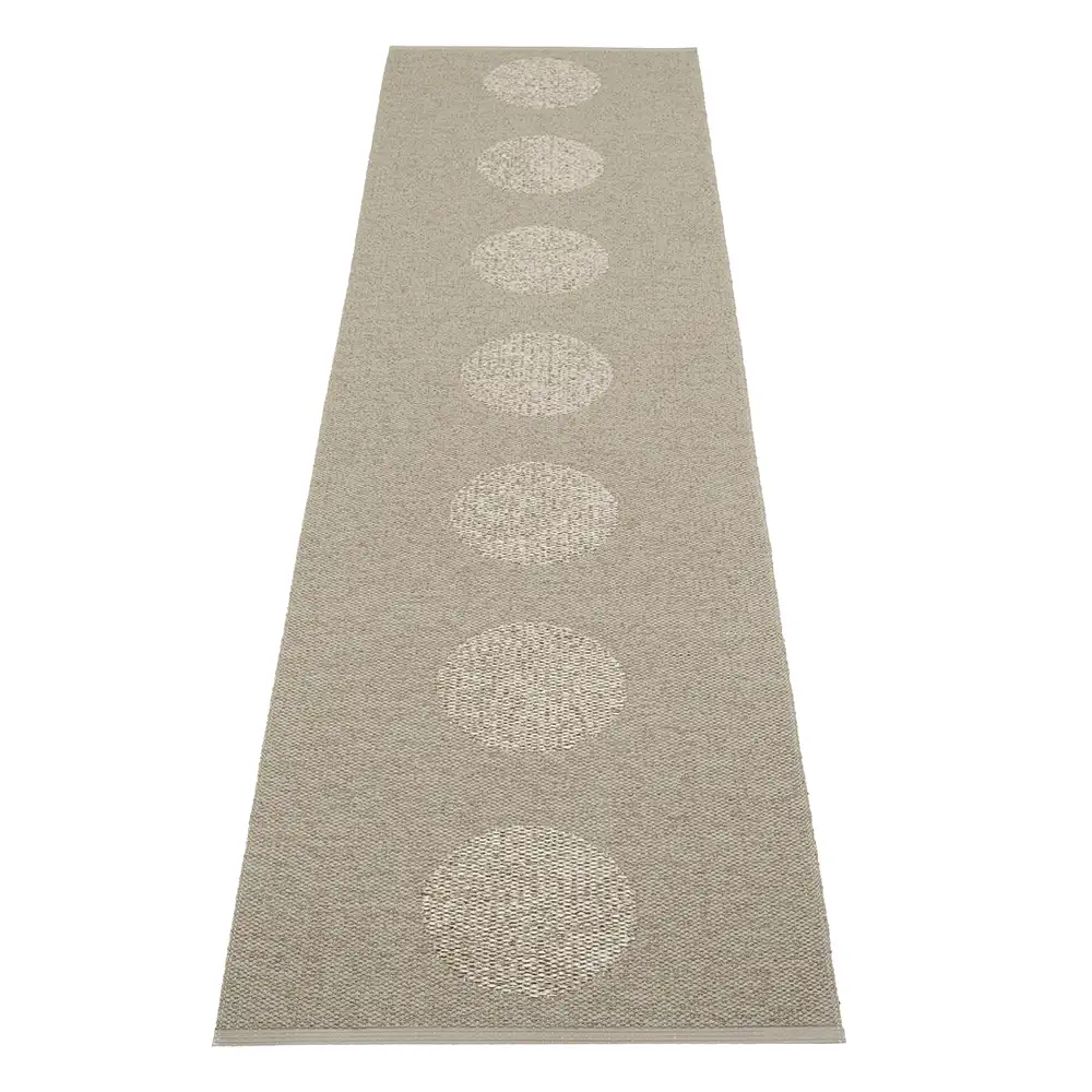Pappelina, Vera 2.0 matta 70x280 cm Dark Linen