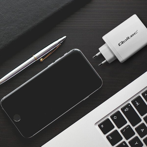 Laturi verkkovirta 100w gan 5-20v 1.5-5a 2 x usb-c pd 1 usb qc 3.0 valkoinen Qoltec