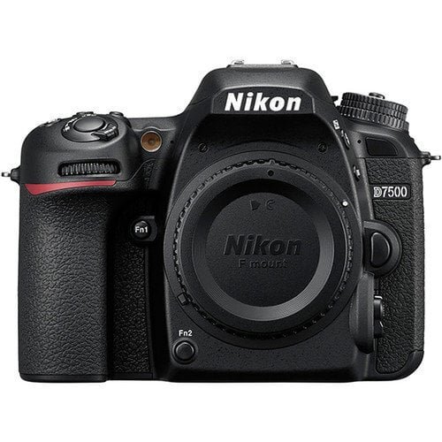 Nikon D7500 runkojärjestelmäkamera