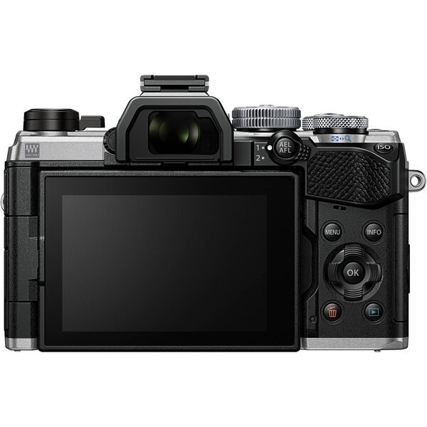 Olympus OM System OM-5 + M.Zuiko Digital ED 14-150mm F4-5.6 II