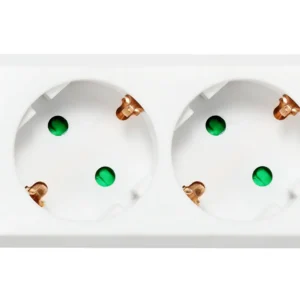 Deltaco pistorasia 3xCEE 7/3 1xCEE 7/7, jatkojohto 3m, valkoinen