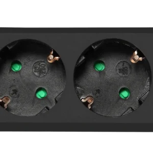 Deltaco pistorasia 3xCEE 7/3 1xCEE 7/7, jatkojohto 3m, musta