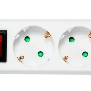 Deltaco pistorasia 3xCEE 7/3 1xCEE 7/7, jatkojohto kytkimellä 3m, valkoinen