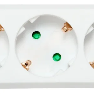 Deltaco pistorasia 4xCEE 7/3 1xCEE 7/7 jatkojohto 3m, valkoinen