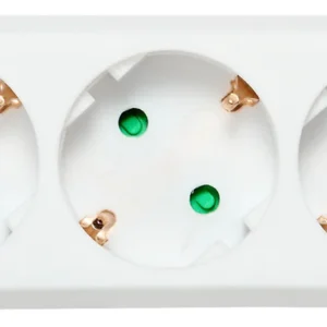 Deltaco pistorasia 4xCEE 7/3 1xCEE 7/7, jatkojohto 5m, valkoinen