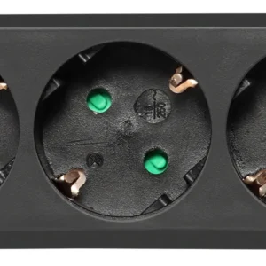 Deltaco pistorasia 4xCEE 7/3 1xCEE 7/7 jatkojohto 1,5m, musta