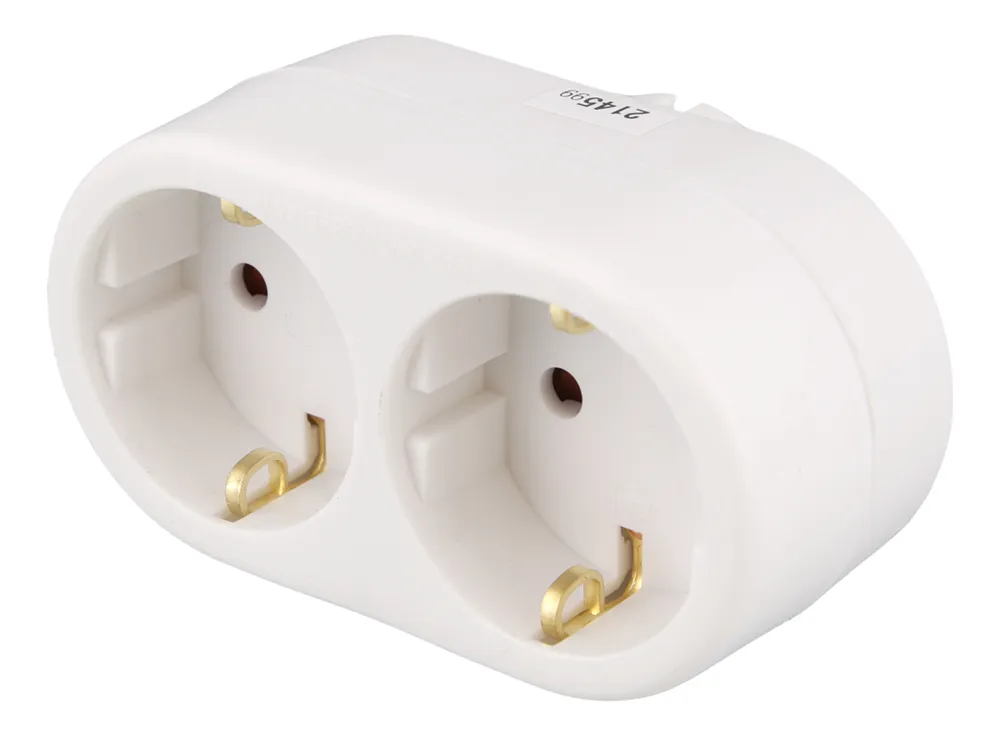 Deltaco 2-virtaliitäntäadapteri Max. 3500W 16A/250V~