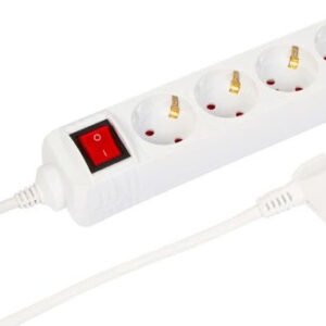 MicroConnect 4-osainen Schuko-virtapistorasia, on/off-kytkin, 1,5 m, valkoinen