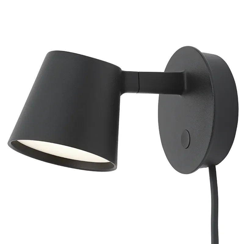 Muuto, Tip vägglampa - Black