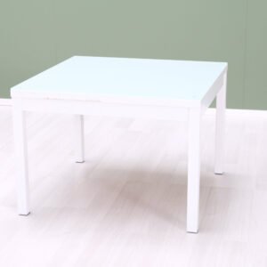 Sidobord med glasskiva