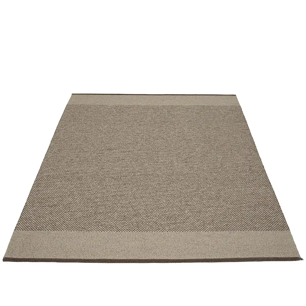 Pappelina, Edit matta 140x200 cm Dark Brown