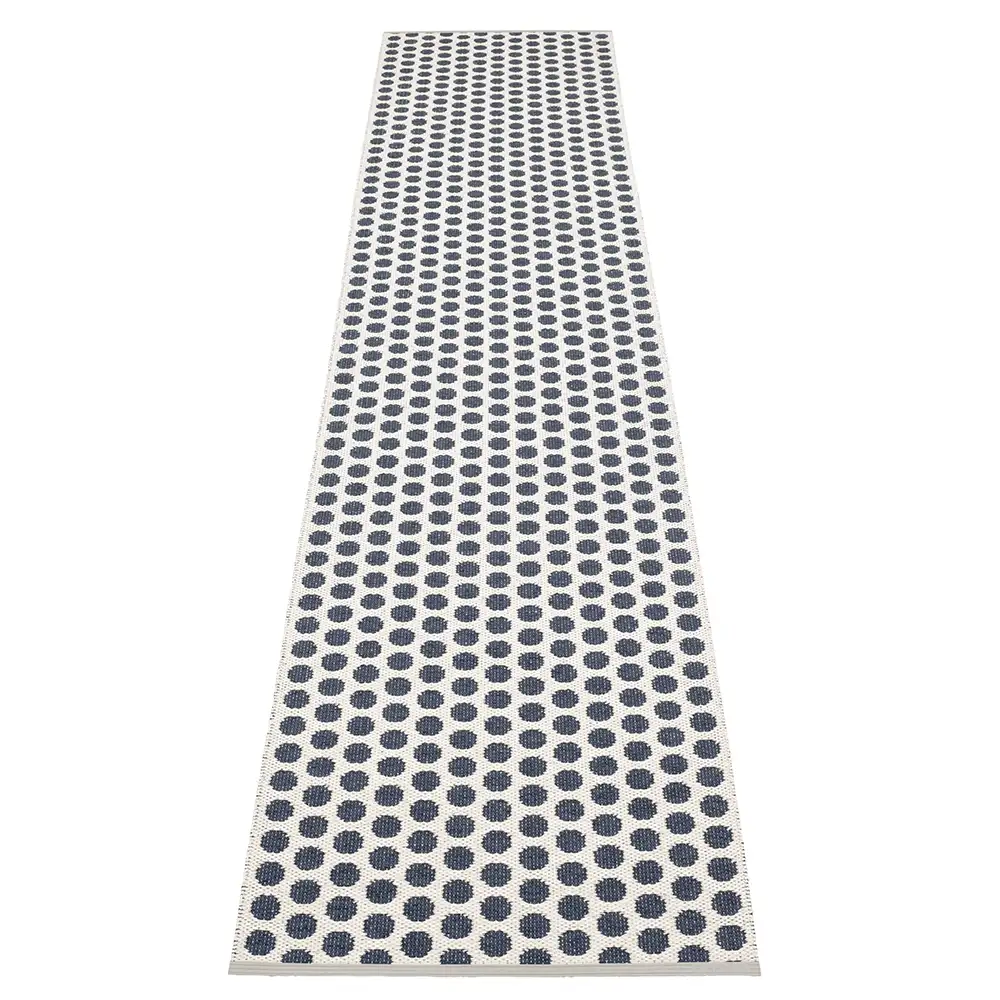 Pappelina, Noa matta 70x350 Dark Blue/Vanilla