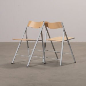 Arrmet S70 stol, set om 2