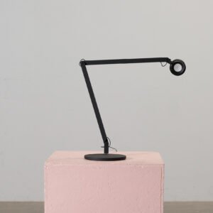 Wästberg w227 Winkel bordslampa svart