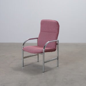 Fåtölj med kromstomme