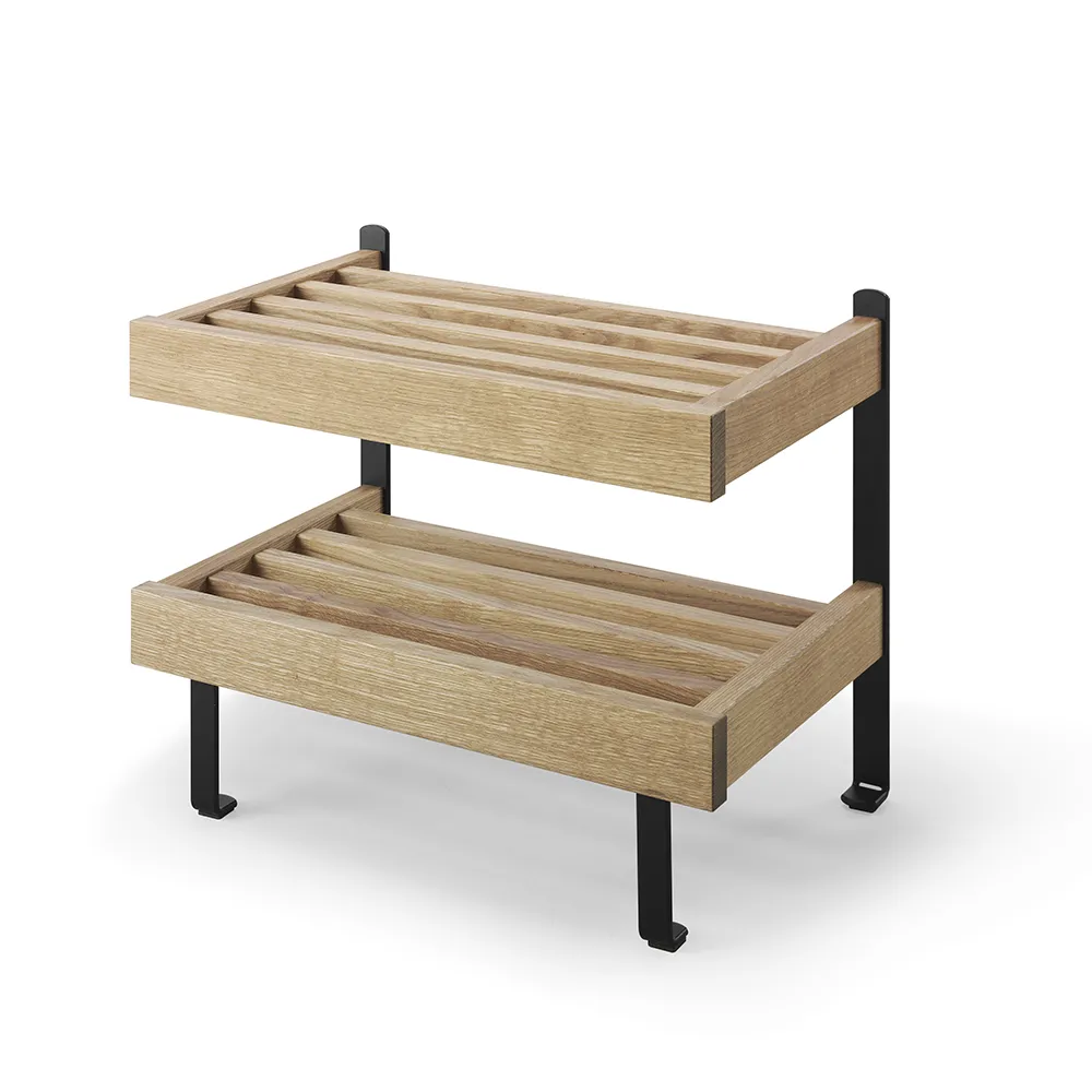 Oscarssons Möbel, Nadja Skohylla Oljad Ek/Mattsvart stål