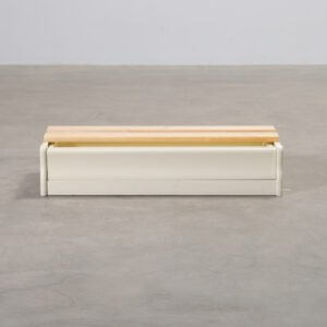 Boknäs golvsockel för pärmvitrin benvit D39