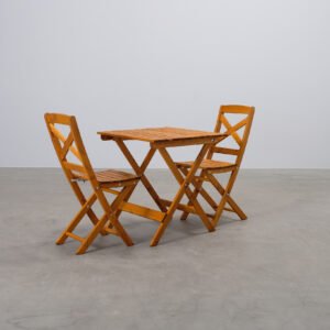 Utegrupp inkl. bord och två stolar