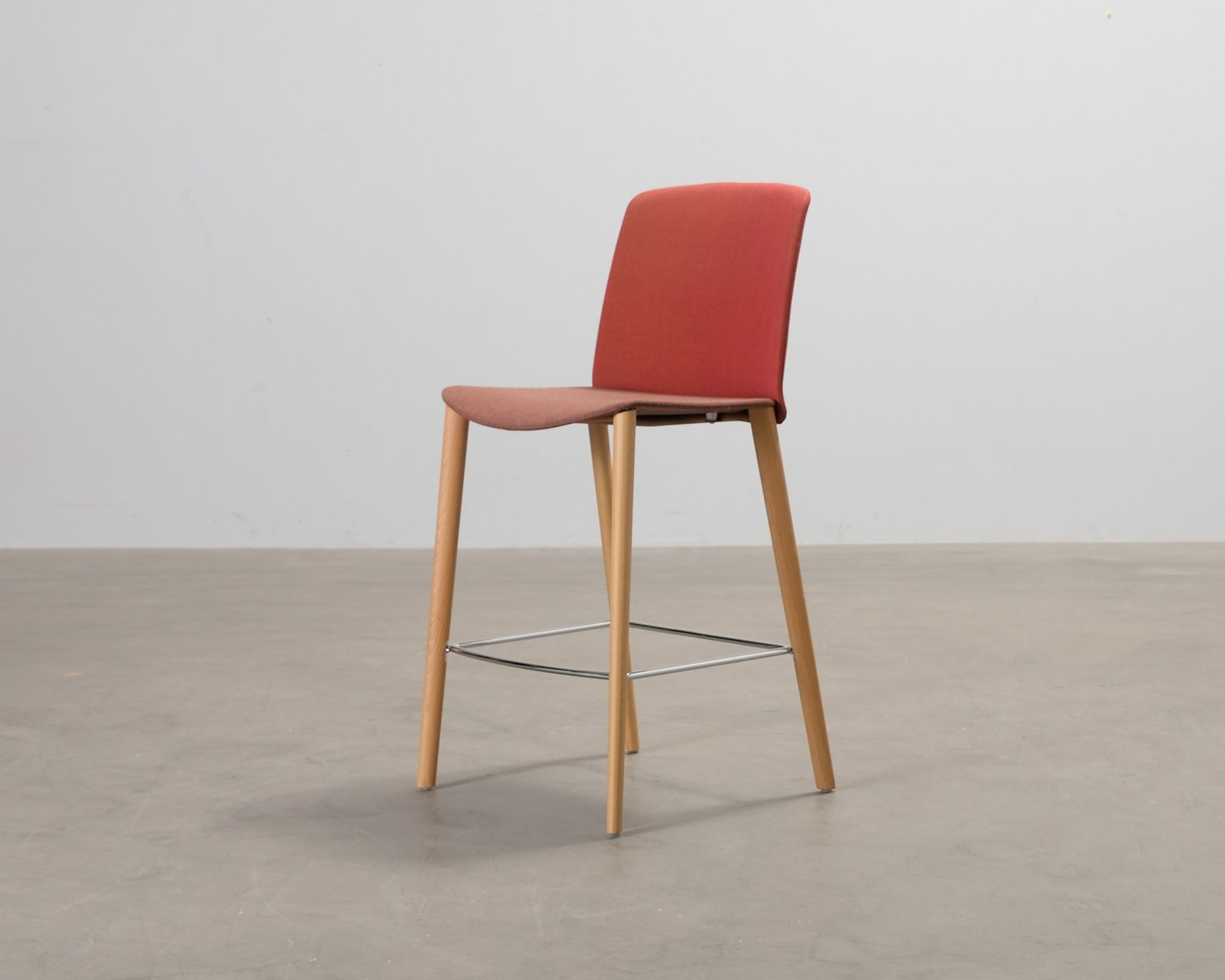 Arper Mixu barstol röd / brun