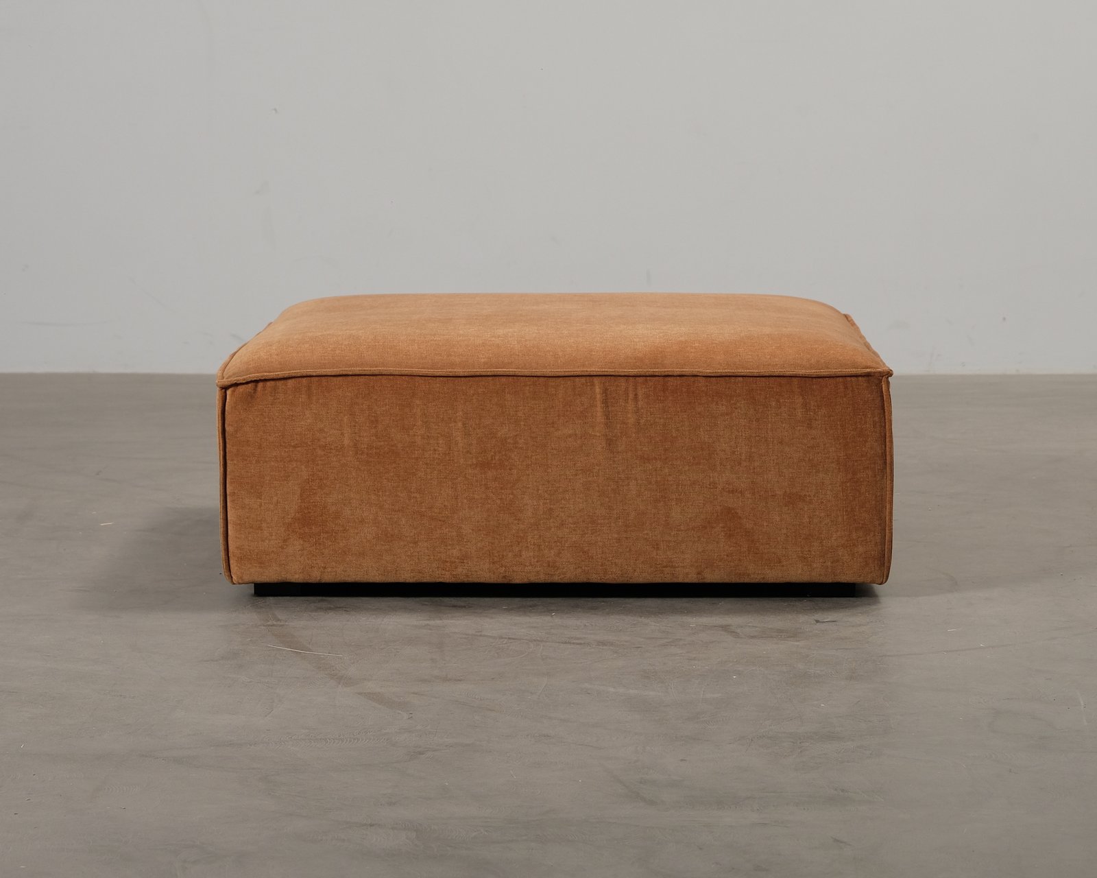 Sofacompany Daphne fotpall XL bärnsten