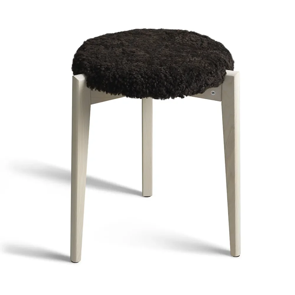 Oscarssons Möbel, Vinz Pall Vitoljad Ask/Fårskinn Brun