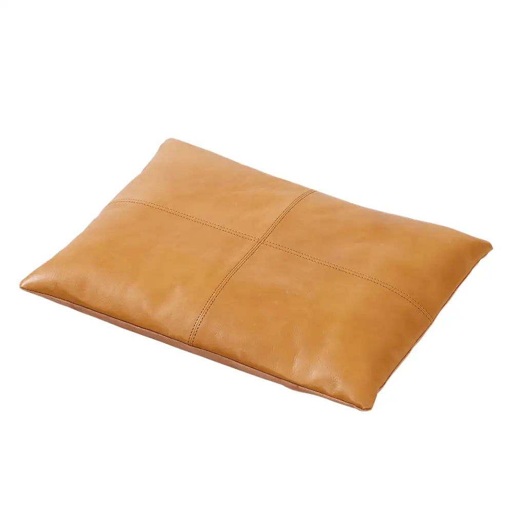 Cinas, Rib Dyna pall Brun läder