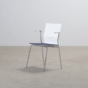 Edsbyverken matstol med armstöd