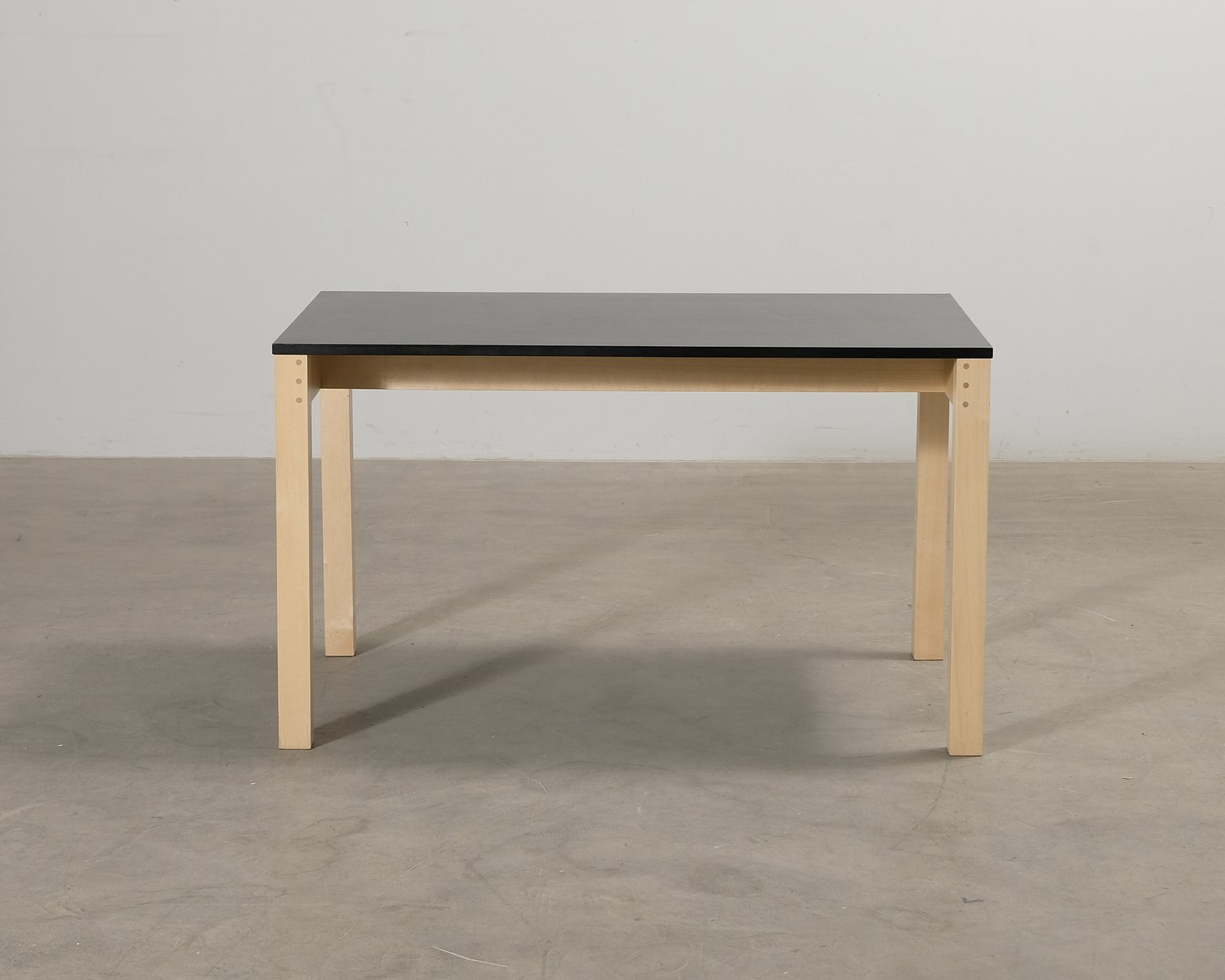 Yrjö Wiherheimo Saari matbord 120 cm