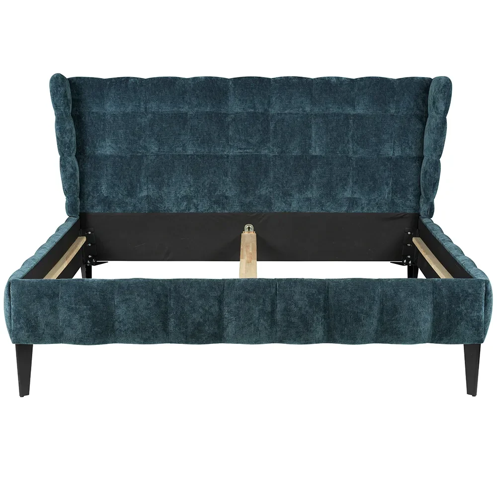 Furninova, Mario Sängram