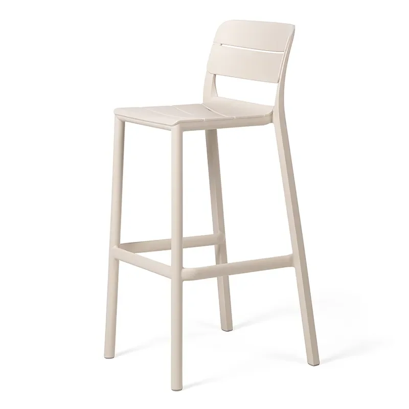 Nardi, Cassia barstol Corda