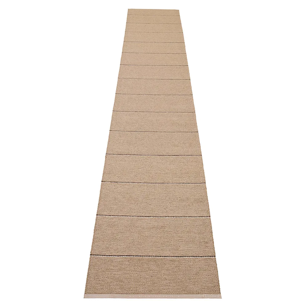 Pappelina, Lea matta Potato/Dark Brown/Vanilla 70 x 375 cm