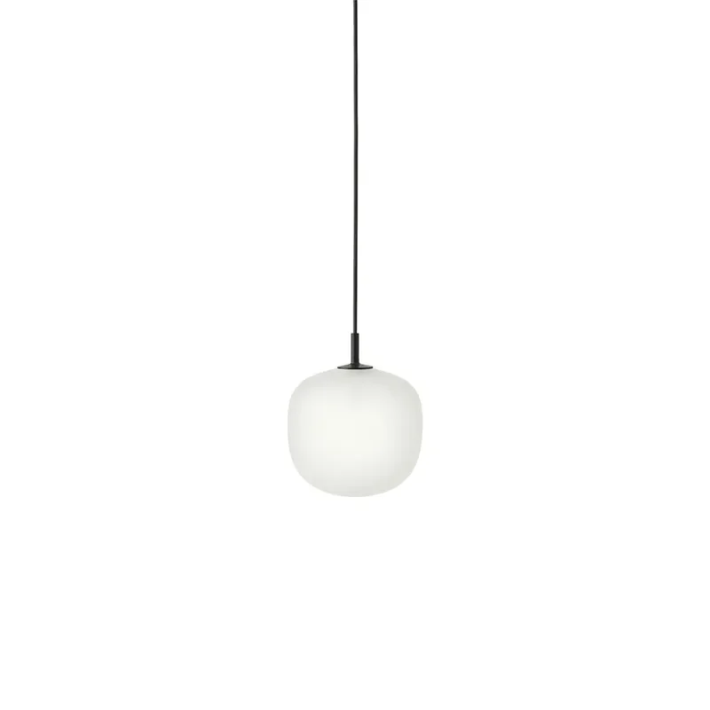 Muuto, Rime Pendellampa 18 cm - Black