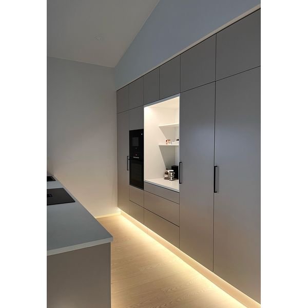 LED-listpaket Sockelbelysning AGGE, 3000K / 400 cm