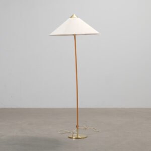 GUBI Tynell 9602 golvlampa canvas / mässing