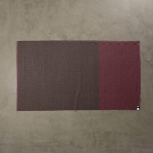 Brita Sweden Moor Raspberry matta 170 x 300 cm