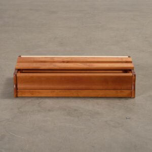 Boknäs golvsockel med låda D39